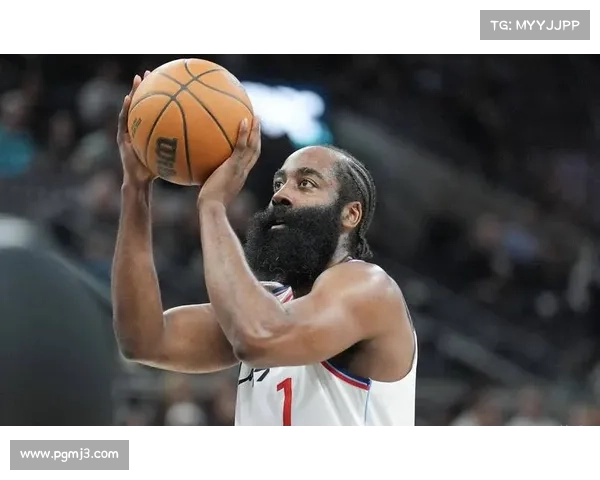 哈登主动请求休息以调整状态，助力比赛表现